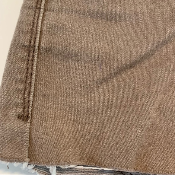 Celebrity Gold | Cut Off Shorts - Picture 9 of 11